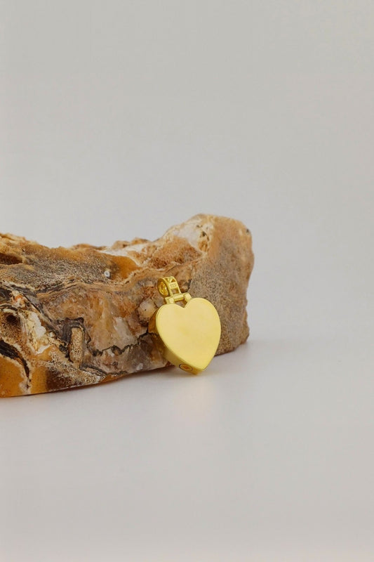 ashanger gold plated heart