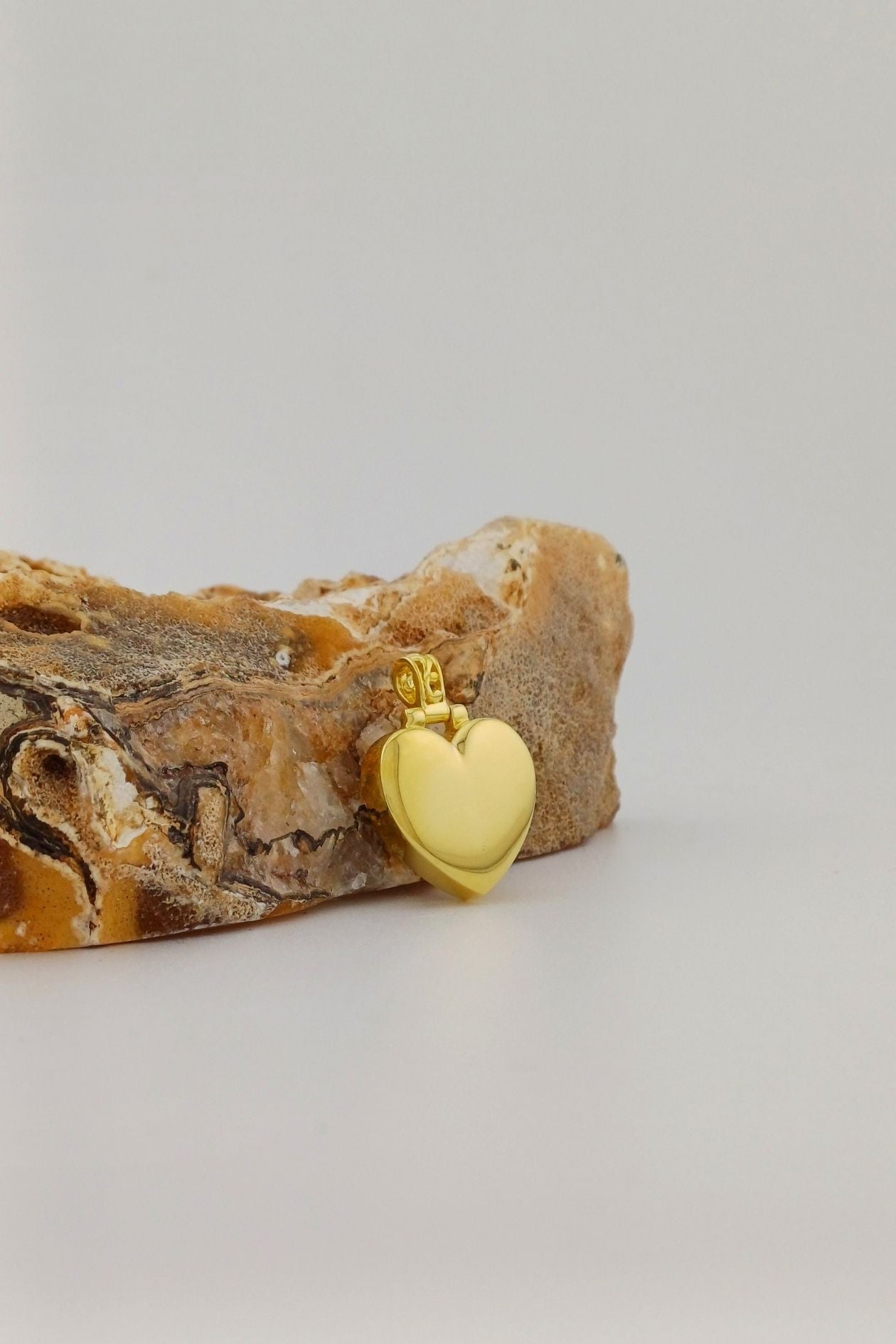 ashanger gold plated heart