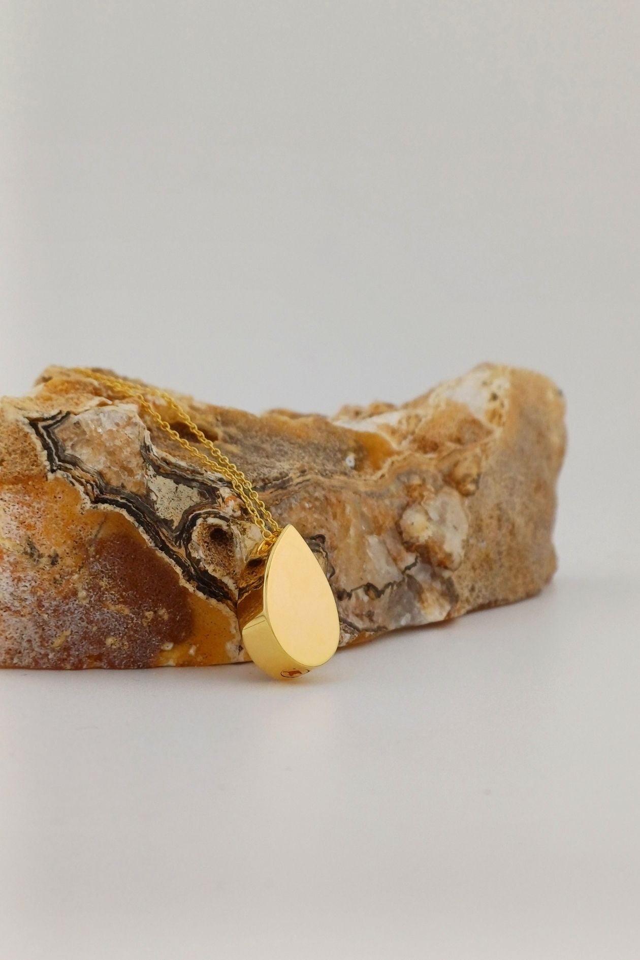 ashanger gold plated traan