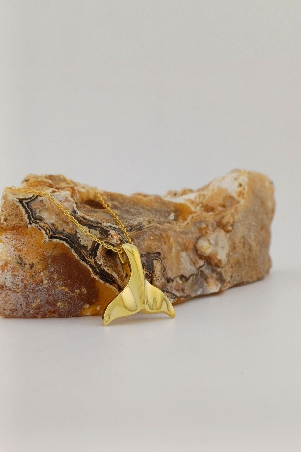 ashanger gold plated walvisstaart