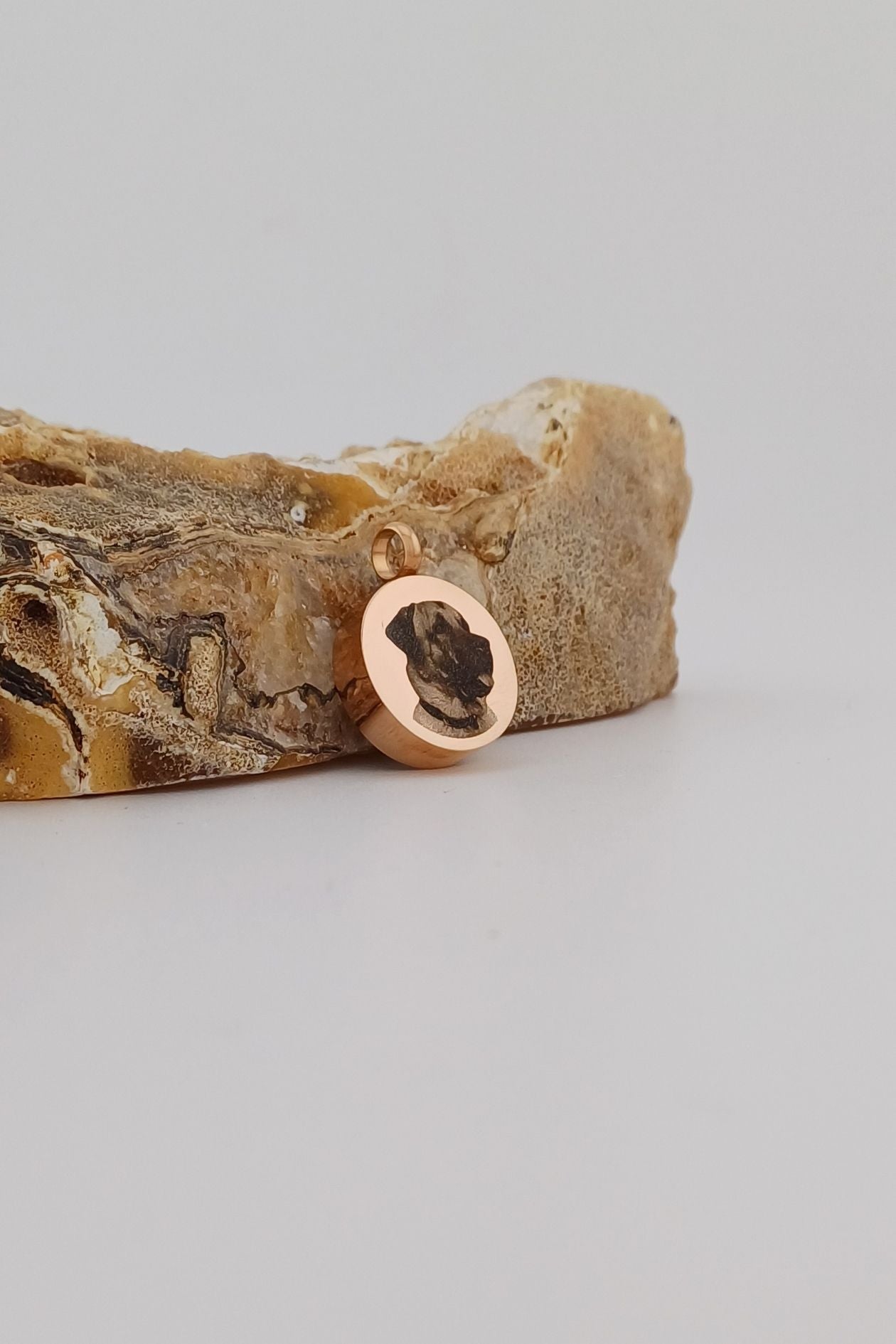 foto ashanger rond rosegoudkleurig