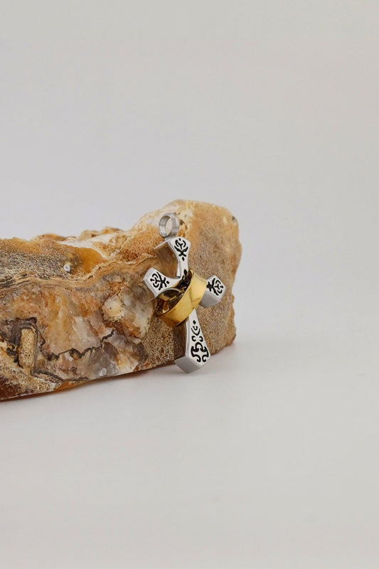 Ringed Cross Ashanger RVS