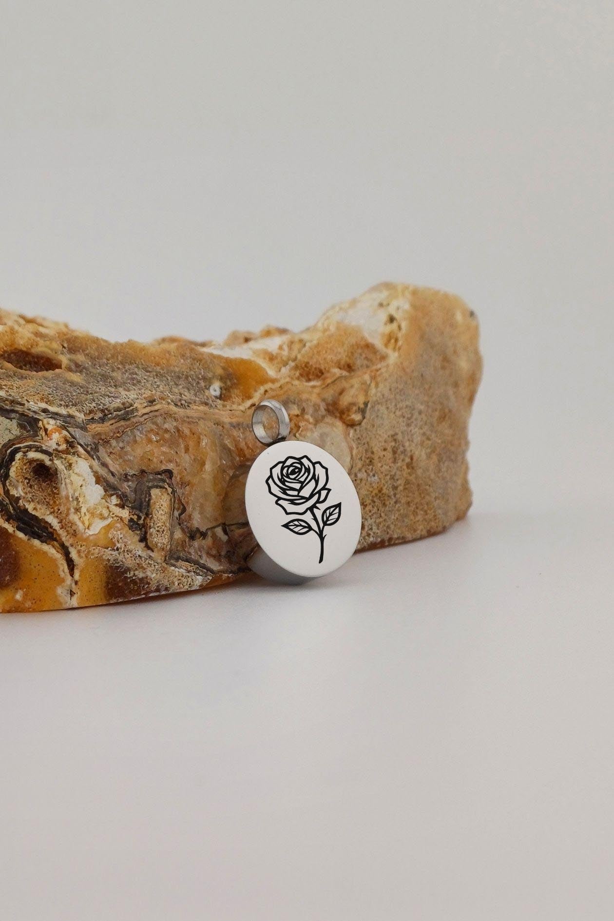 rose ashanger rond rvs