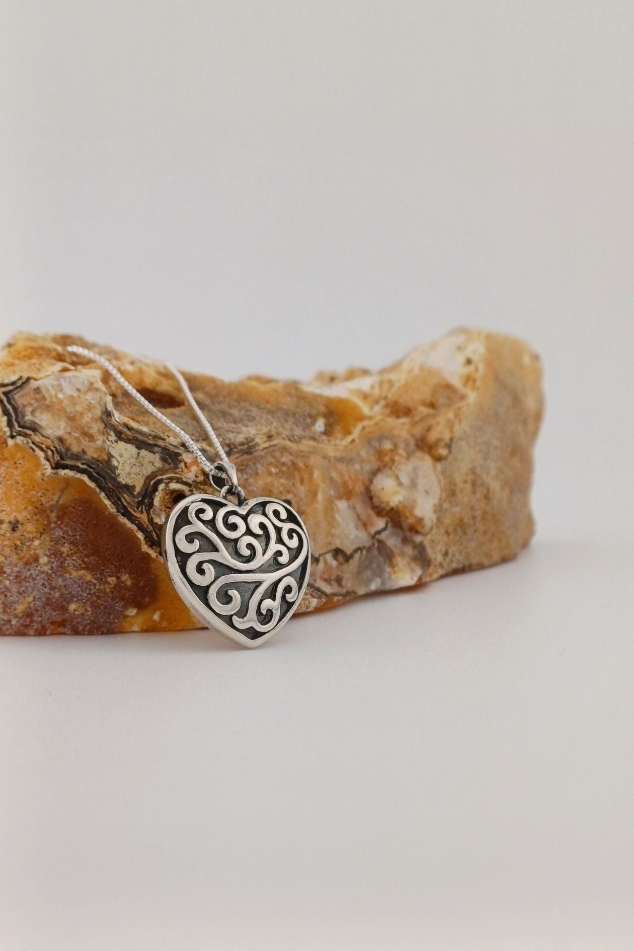 zilveren ashanger enchanted heart