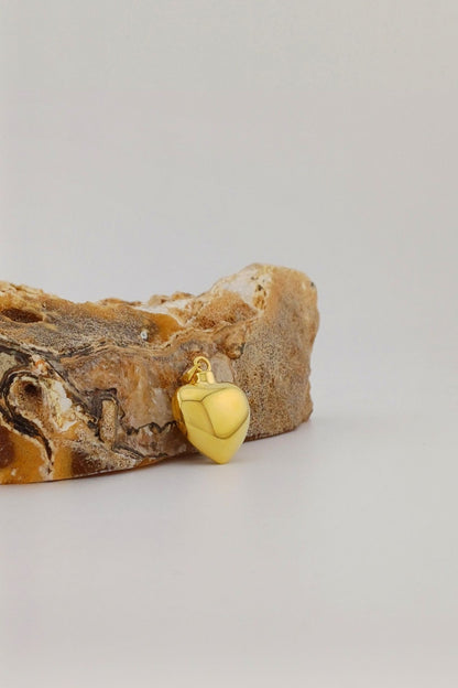 ashanger gold plated embossed heart
