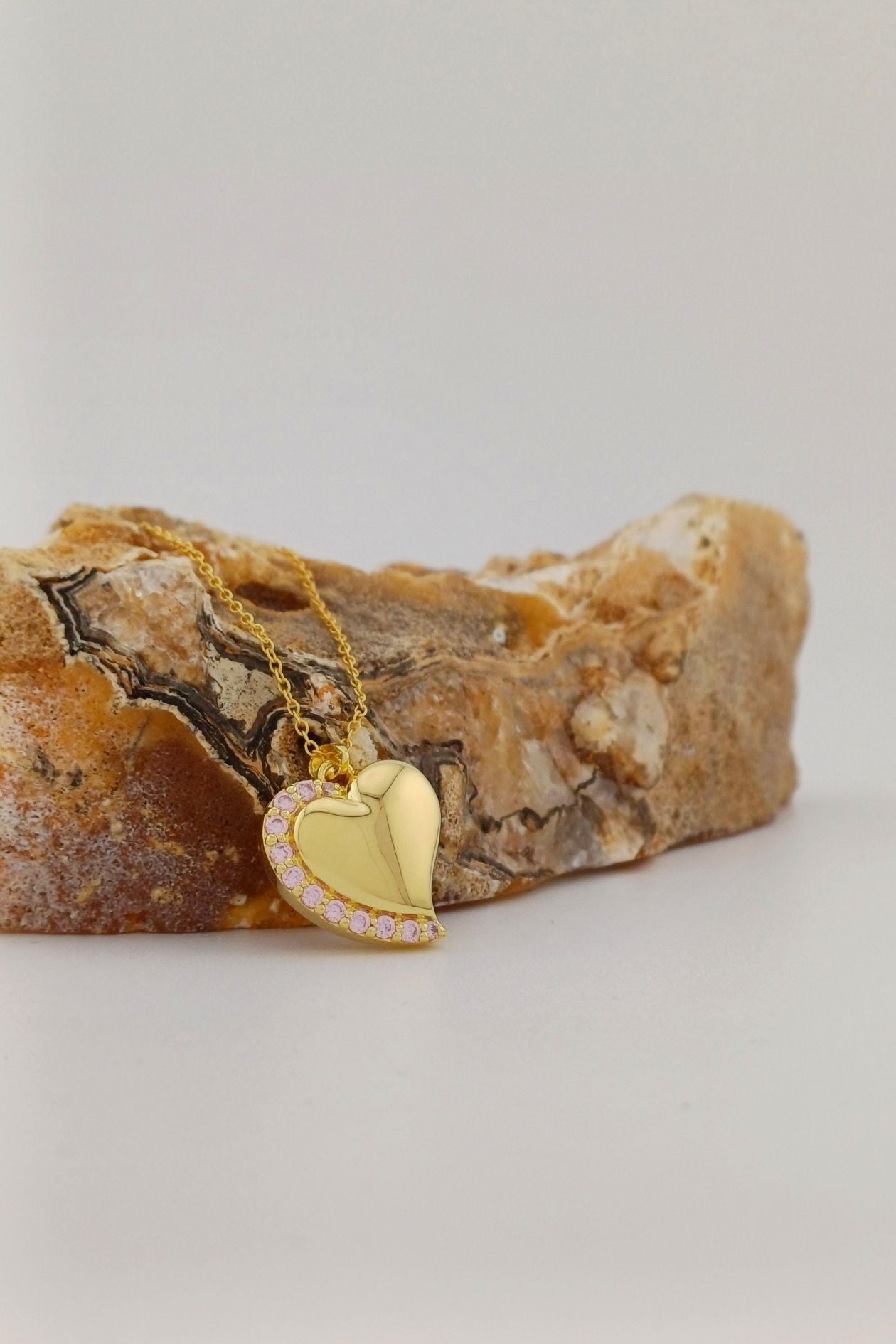 ashanger gold plated sierlijk hart roze