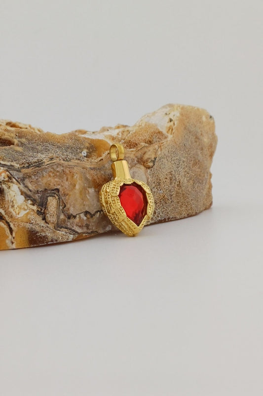 winged heart ashanger rood goudkleurig
